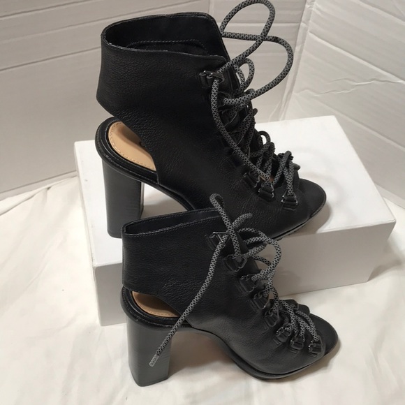 Gianni Bini Shoes - New! Gianni Bini leather upper block heel